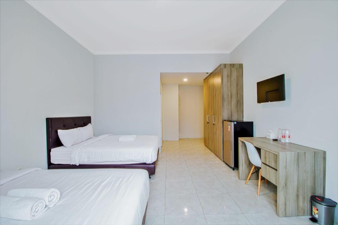 เดอ 80 เกนเตง ไอโจ Hotel จาการ์ตา ภายนอก รูปภาพ